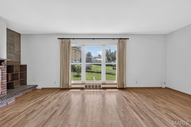 4146 Garvey Drive, Mehlville, MO 63129