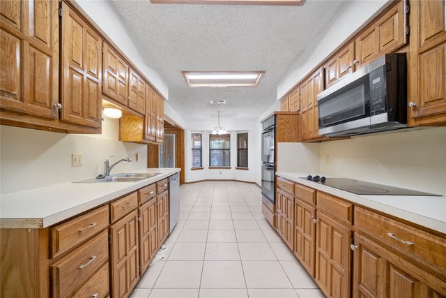 5637 Guadalajara Drive, North Richland Hills, TX 76180