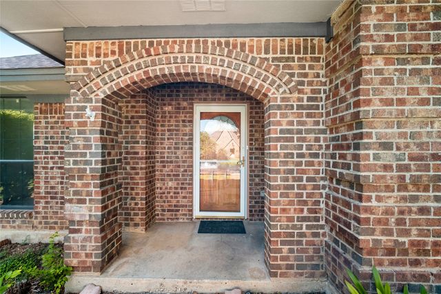 5637 Guadalajara Drive, North Richland Hills, TX 76180