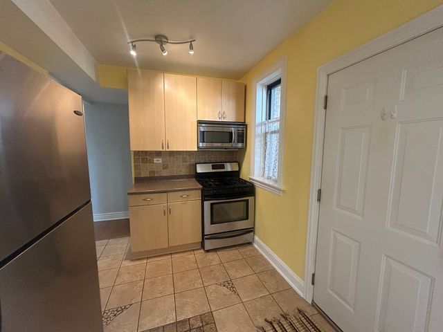 4434 W GUNNISON Avenue 3, Chicago, IL 60630