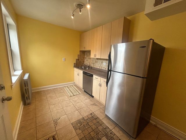 4434 W GUNNISON Avenue 3, Chicago, IL 60630
