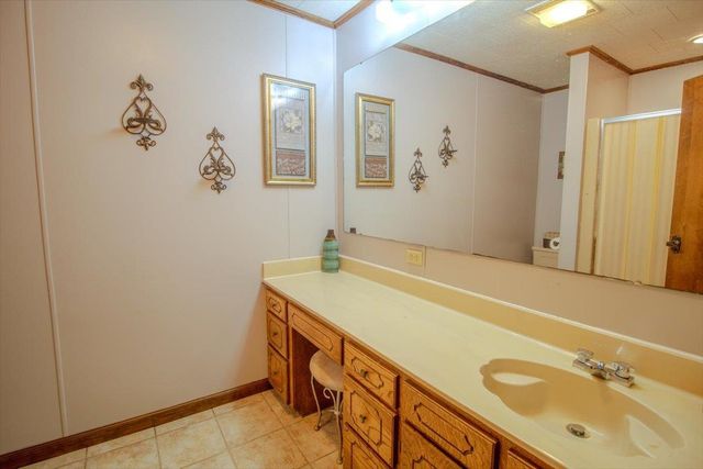 226 Glenwood Dr, Houma, LA 70363