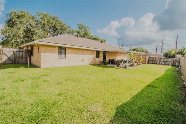 226 Glenwood Dr, Houma, LA 70363