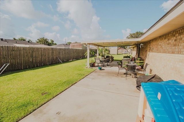 226 Glenwood Dr, Houma, LA 70363