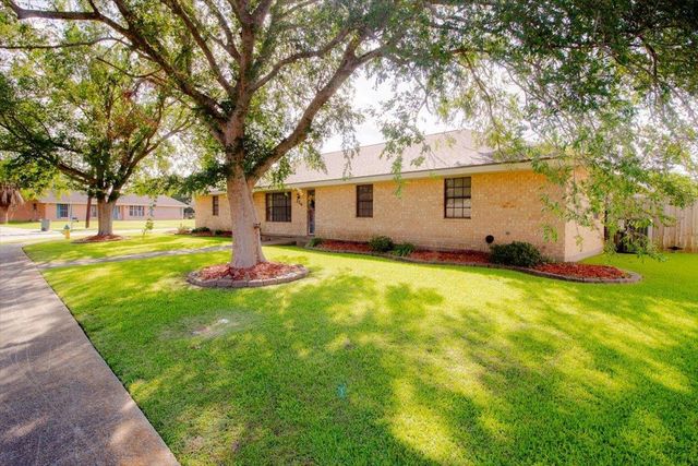 226 Glenwood Dr, Houma, LA 70363