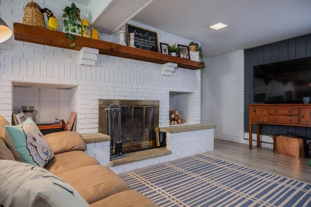 21200 82nd STREET, Bristol, WI 53104