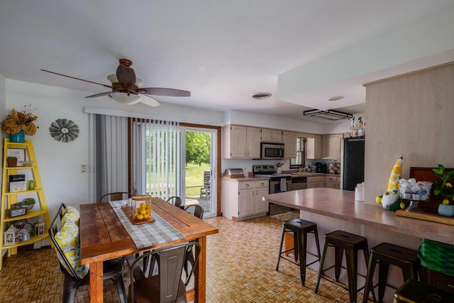 21200 82nd STREET, Bristol, WI 53104