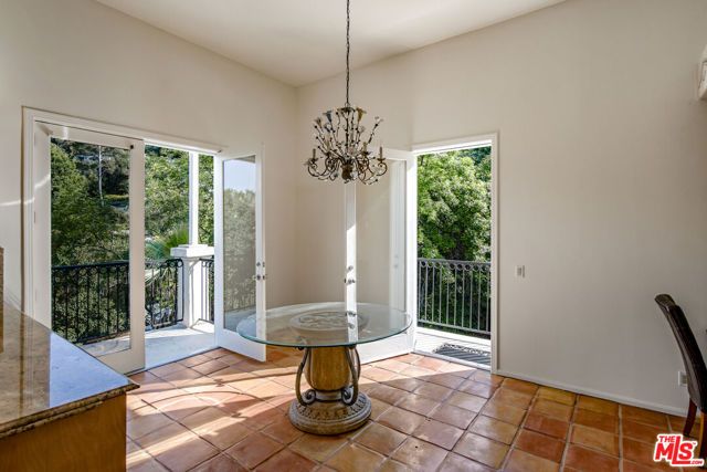 3780 Multiview Drive, Los Angeles, CA 90068