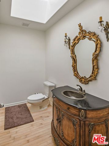 3780 Multiview Drive, Los Angeles, CA 90068