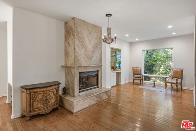 3780 Multiview Drive, Los Angeles, CA 90068