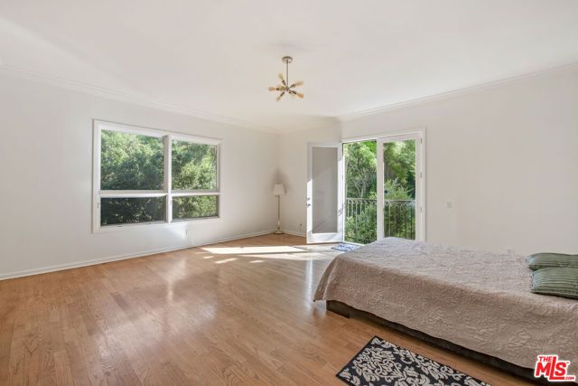 3780 Multiview Drive, Los Angeles, CA 90068