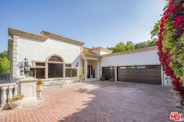 3780 Multiview Drive, Los Angeles, CA 90068