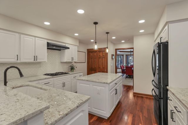 5992 Weathered Oak Court, Westerville, OH 43082
