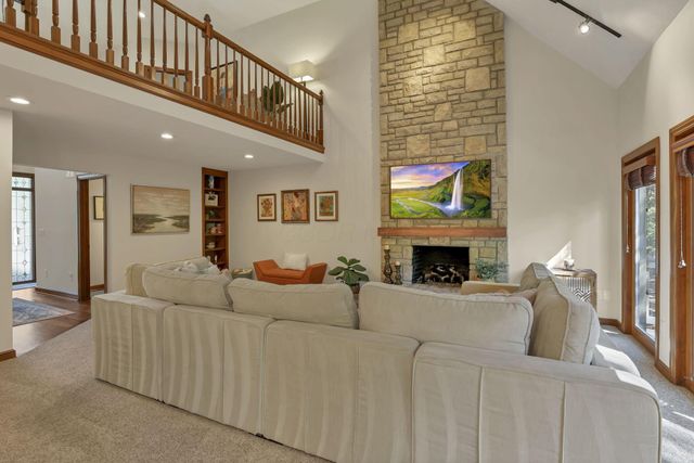5992 Weathered Oak Court, Westerville, OH 43082
