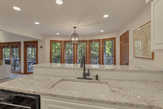 5992 Weathered Oak Court, Westerville, OH 43082