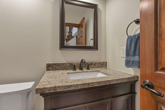 5992 Weathered Oak Court, Westerville, OH 43082