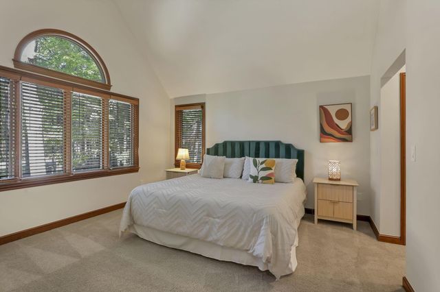 5992 Weathered Oak Court, Westerville, OH 43082