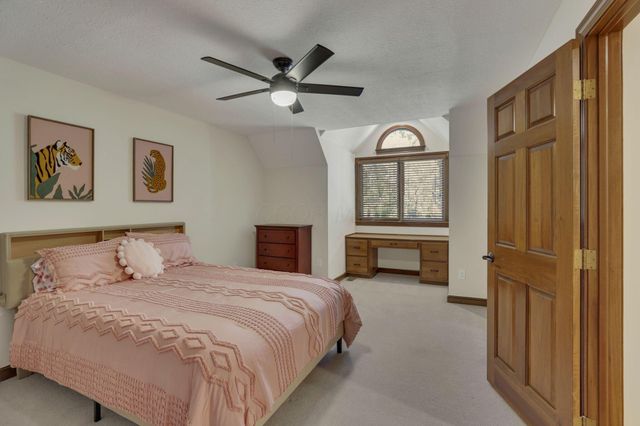 5992 Weathered Oak Court, Westerville, OH 43082