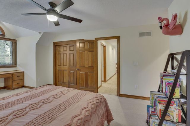 5992 Weathered Oak Court, Westerville, OH 43082