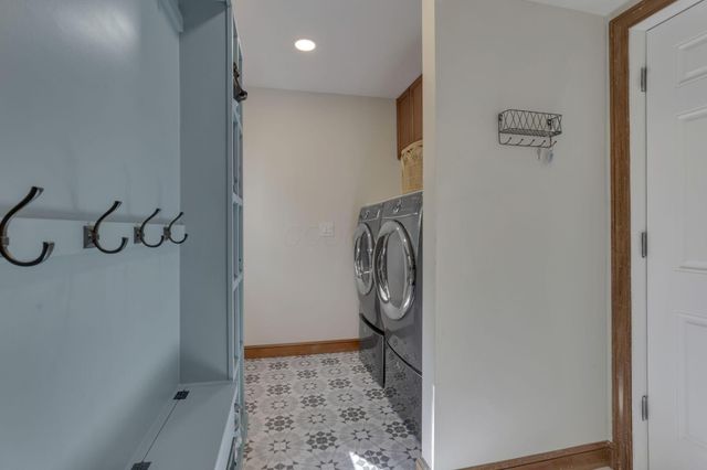 5992 Weathered Oak Court, Westerville, OH 43082