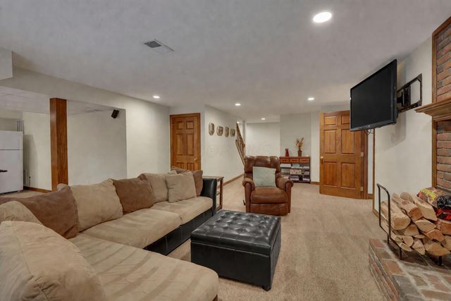 5992 Weathered Oak Court, Westerville, OH 43082