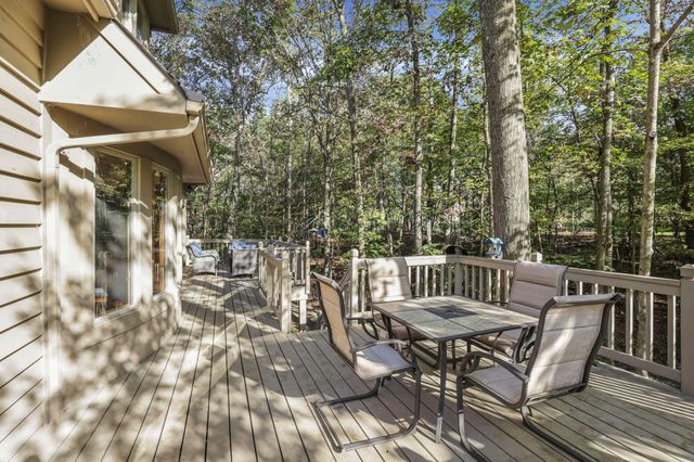5992 Weathered Oak Court, Westerville, OH 43082