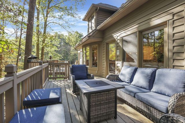 5992 Weathered Oak Court, Westerville, OH 43082