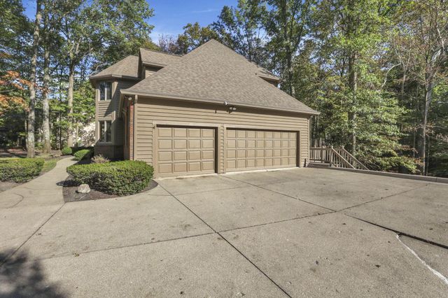5992 Weathered Oak Court, Westerville, OH 43082
