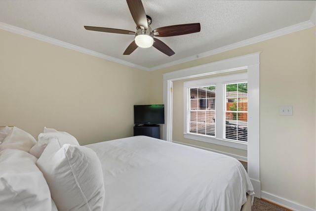 5203 Valley Oak DR, Austin, TX 78731