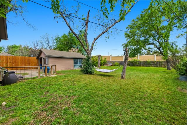 5203 Valley Oak DR, Austin, TX 78731