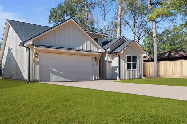28411 Champion Oaks Drive, Magnolia, TX 77354