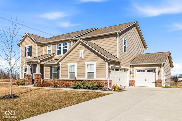 8054 Hayle Street, Zionsville, IN 46077