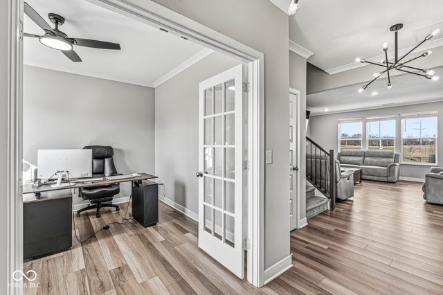 8054 Hayle Street, Zionsville, IN 46077