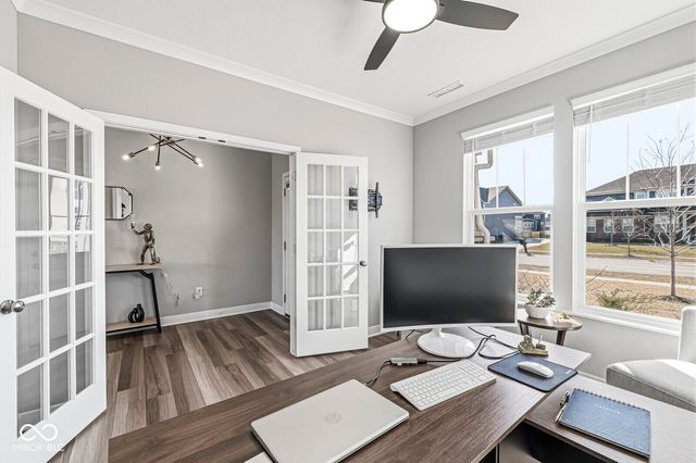 8054 Hayle Street, Zionsville, IN 46077