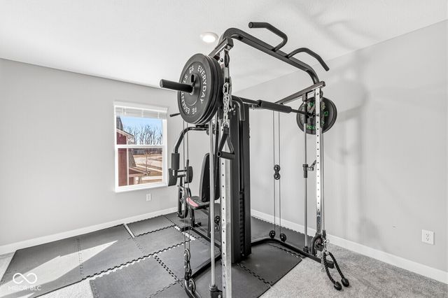 8054 Hayle Street, Zionsville, IN 46077