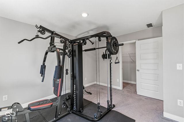 8054 Hayle Street, Zionsville, IN 46077