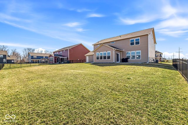 8054 Hayle Street, Zionsville, IN 46077