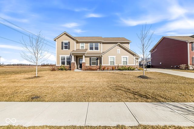 8054 Hayle Street, Zionsville, IN 46077