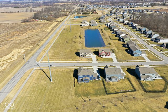 8054 Hayle Street, Zionsville, IN 46077