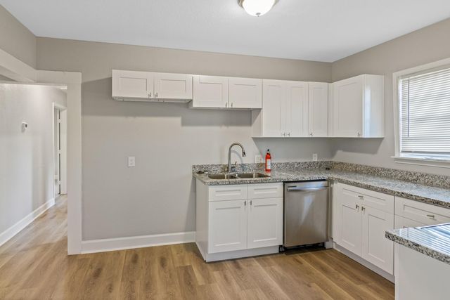 406 Bardash Street, Cleveland, TX 77327