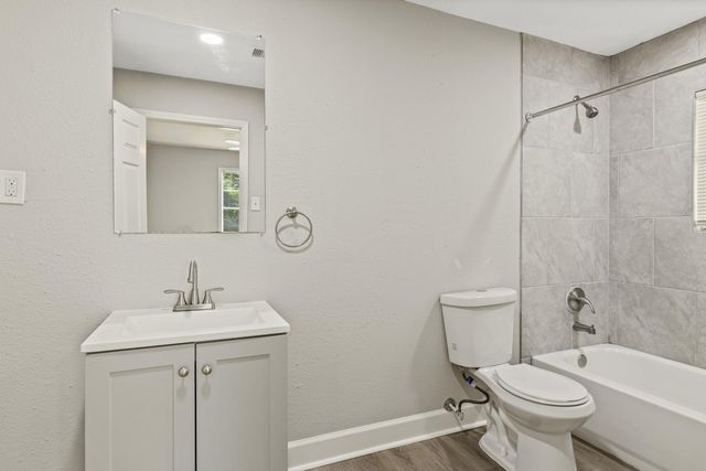 406 Bardash Street, Cleveland, TX 77327