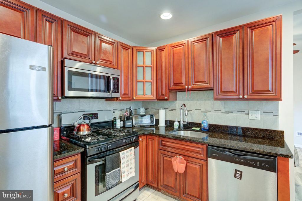 618 S 51ST ST, PHILADELPHIA, PA 19143 — photo 3