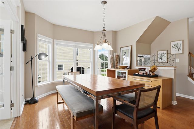 1042 SILVER MAPLE CIR, Seven Valleys, PA 17360