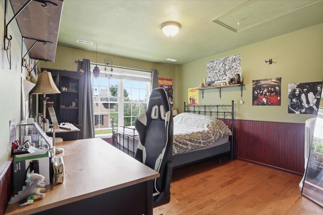 1042 SILVER MAPLE CIR, Seven Valleys, PA 17360
