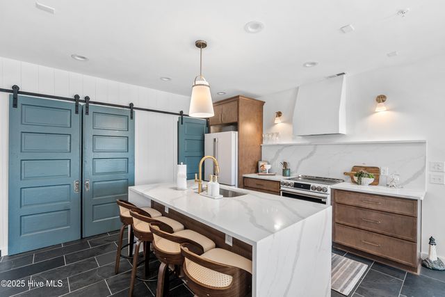 600 W Brunswick Street Units 1&2, Southport, NC 28461