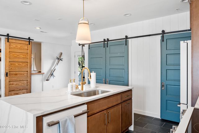 600 W Brunswick Street Units 1&2, Southport, NC 28461