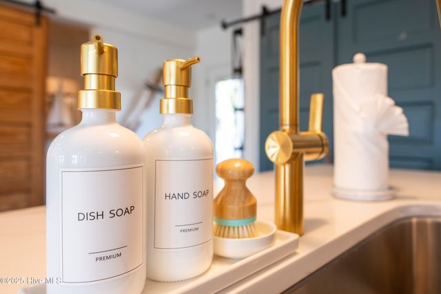 600 W Brunswick Street Units 1&2, Southport, NC 28461