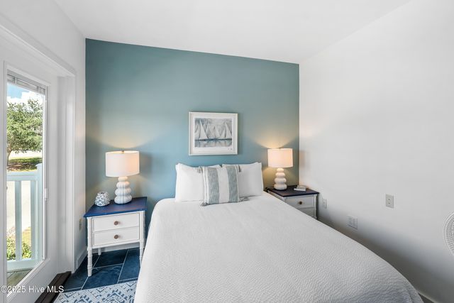 600 W Brunswick Street Units 1&2, Southport, NC 28461