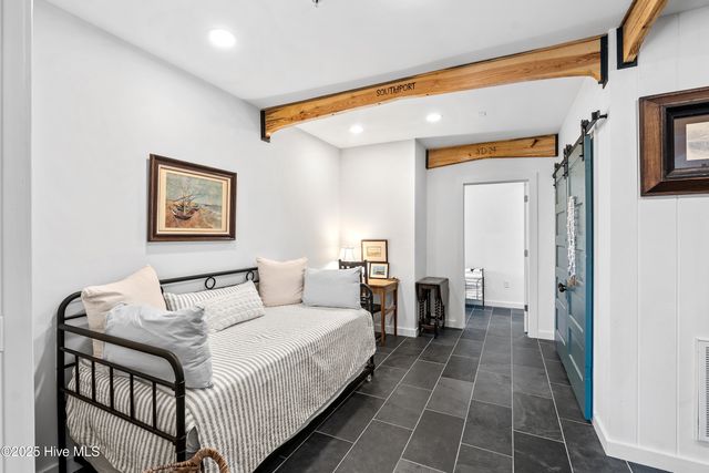 600 W Brunswick Street Units 1&2, Southport, NC 28461