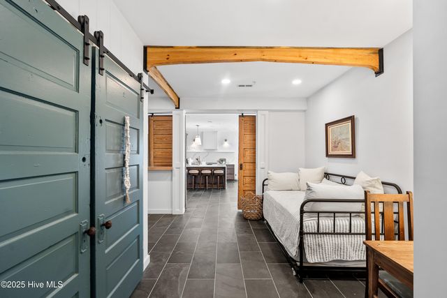 600 W Brunswick Street Units 1&2, Southport, NC 28461